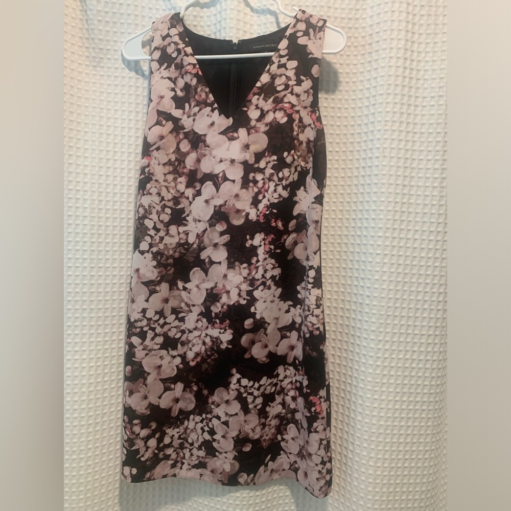 Banana Republic Summer Floral Dress Size 0 NWT